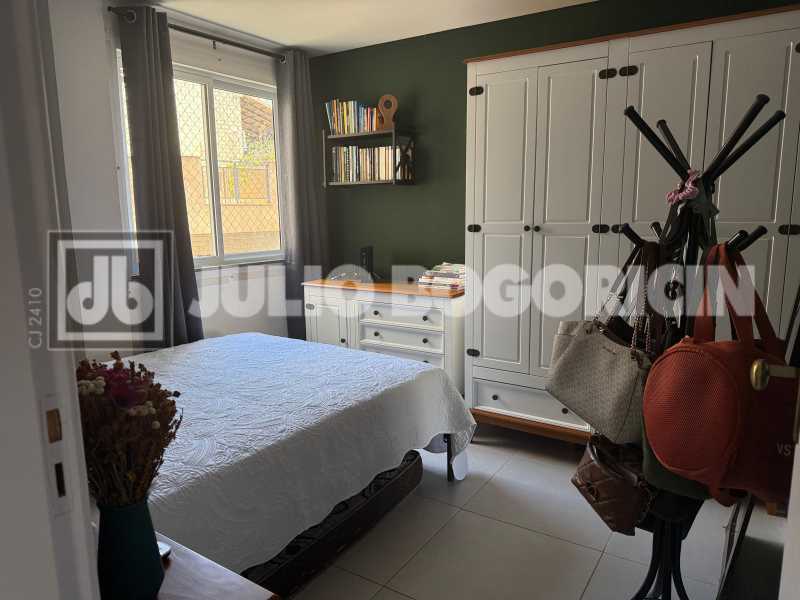 D6ABE1A6-9FFB-42CE-8A06-FAB464 - 12