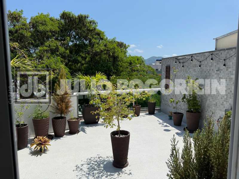 67117E63-85A0-407C-9625-701069 - 4