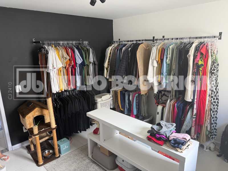 C05FD742-55B4-4725-A538-C83DCD - 17