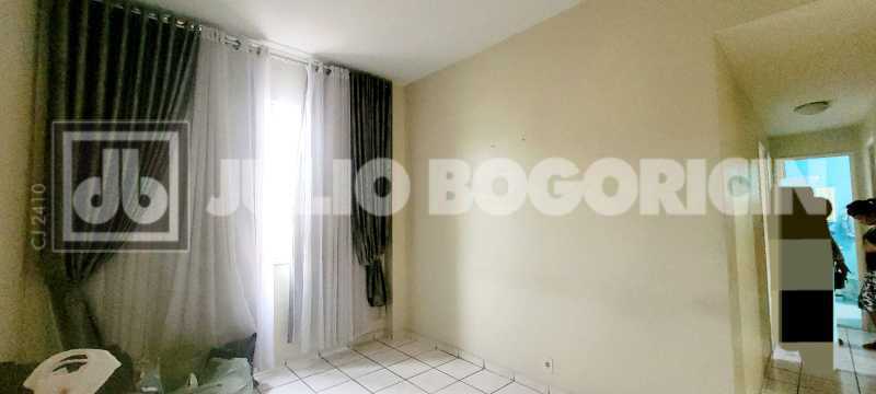 8b565779-117d-44d6-aacf-780e76 - 8