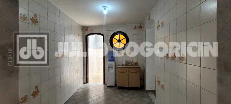 ef86ddaa-083f-49bd-ad33-e6d1a8 - 34