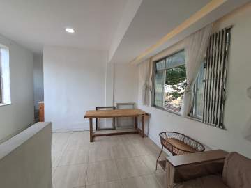 Oportunidade - CASA COM 4 ANDARES REFORMADA EM RUA RESIDENCIAL SEM SAIDA PROXIMA A RUA MAXWEL, VAZIA! - JBAP62982