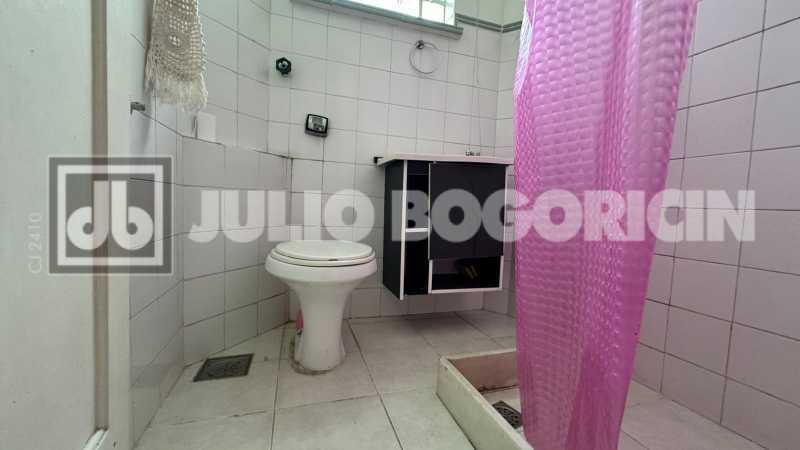 d6b75ebc-15c8-4c39-8b7a-d41ef9 - 24