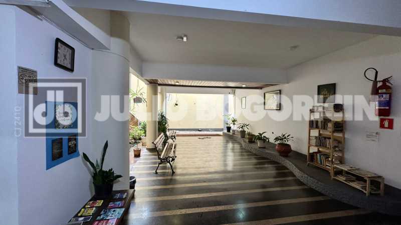 d404493a-bf4f-4f70-8890-c58eaa - 26