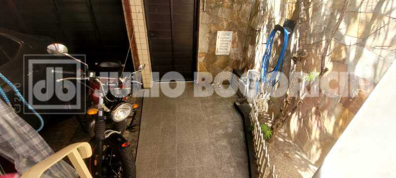 b40ffcc3-534c-4435-b662-a3a06d - 24