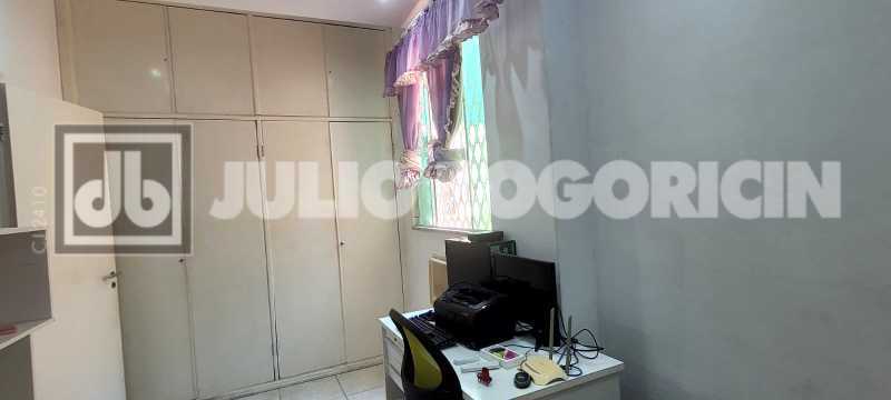 c09a2389-607c-4b7b-bcf6-7f461a - 28