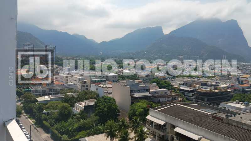 092fe6fd-95fc-4b34-b758-50b8b2 - 1