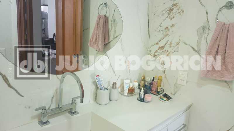 f993228e-fb53-4074-bf45-9e8940 - 20