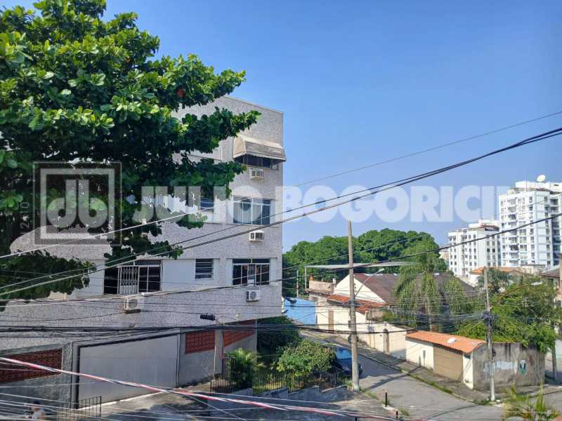 c5f59770-e0e3-4923-9980-18a4be - 28