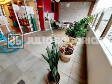 POSTO 5 COBERTURA 265 M2 REFORMADÍSSIMA TERRAÇO 5 QUARTOS SUITES BANHEIROS - JBC52761