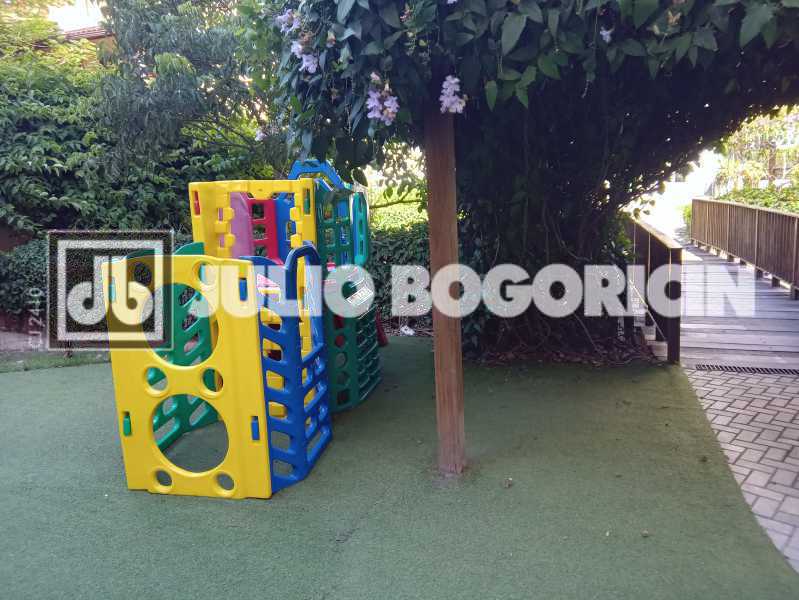 26839_G1740747648 - 23