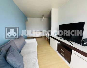 Oportunidade - Apartamento com excelente planta, 2 quartos com suíte, varanda, 1 Vaga na escritura!! - JBAP211192