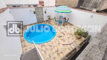 Ilha do Governador - Moneró - Casa Duplex - À Venda - Piscina - Churrasqueira - Terraço - Varanda - Sala - 3 Quartos - Suíte - 2 Vagas de Garagem - Julio Bogoricin - JBI66193