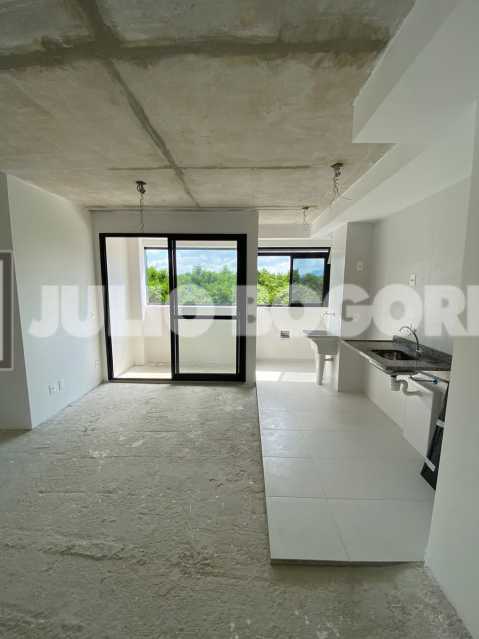 783db914-90ce-4cb2-bcae-61322f - 13