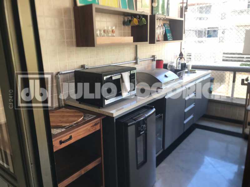 d085c04c-1fb2-4a98-8389-02c817 - 3