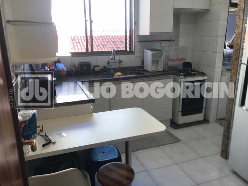 dbdf88c2-4e3d-4a61-9b91-fb1e9d - 13