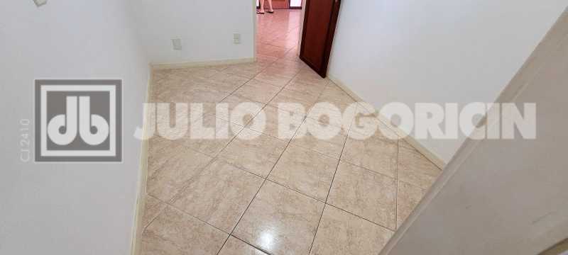 f9816035-fb3b-430a-a3ab-f4fa25 - 33