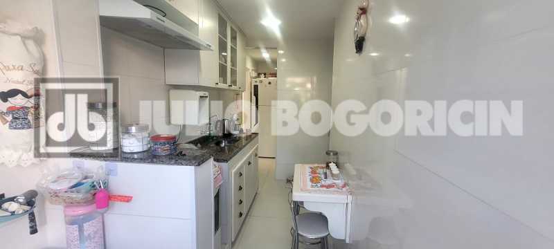 2b01ffbf-536f-4acb-8edc-f2c9a8 - 6