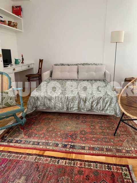 12 - Apartamento a venda em Co - 12