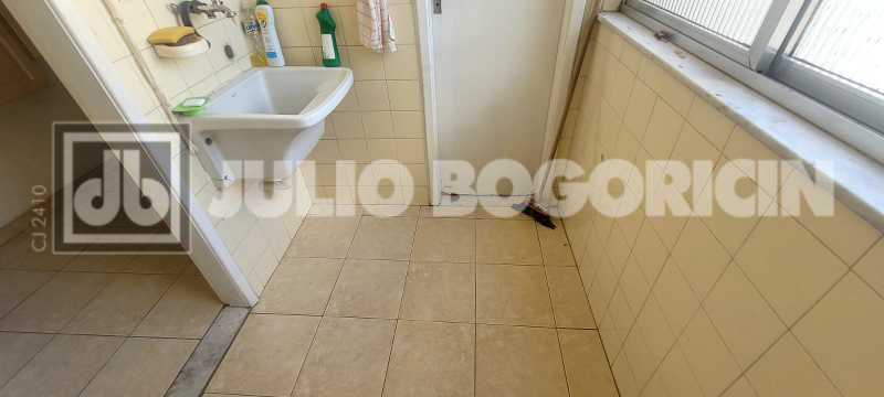 f3a3aeac-b3c8-4fa8-bb92-81636e - 33