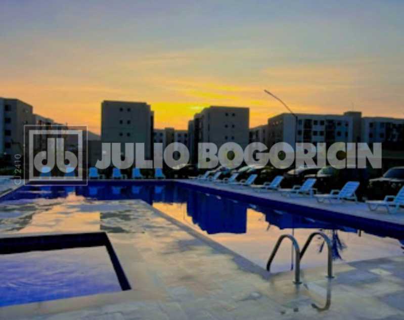 Conheça 21 - Fachada noturna do imóvel - Vargem Grande oportunidade condomínio Novolar 2 quartos lazer completo segurança 24 horas vaga garagem - JBRB214426 - 40 21 - Fachada noturna - 40