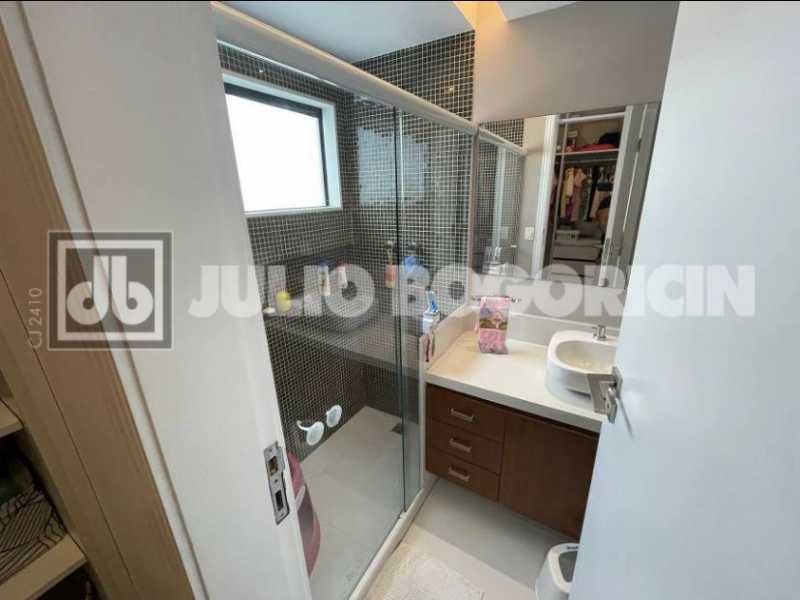 b545e8db-9eee-4e89-94d0-f214cb - 8