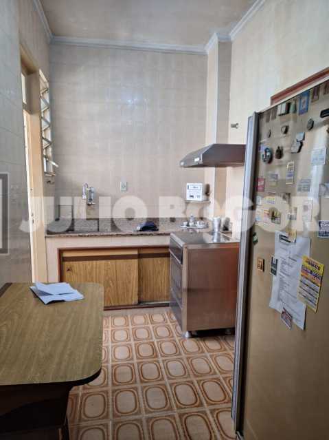 121bb621-7192-4035-a6e4-bafe7d - 10