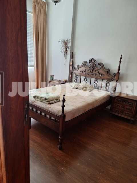 d9880ba6-76d6-4998-bd05-0add5b - 18