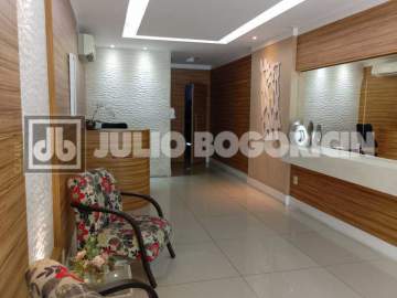 Ótima localização - Maria Amália entre José Higino e Uruguai, cobertura duplex,211m², varanda, duas salas, 4qrts,suite,copa cozinha, terraço com piscina, churrasqueira, 2vagas. - JBT54111