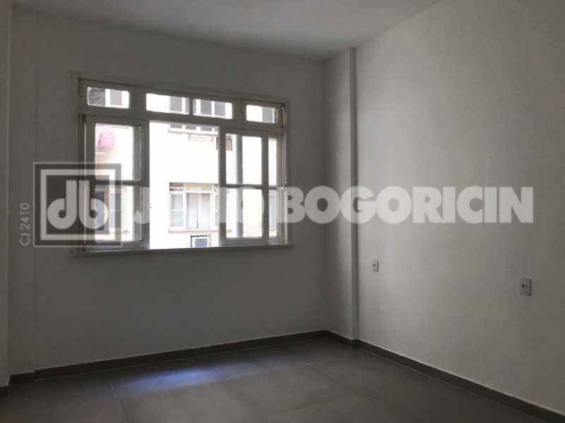 Conheça 13. do imóvel - Flamengo apartamento residencial conjugado vaga escritura reformado desocupado fundos portaria 24hs - JBF17025 - 13 13. - 13