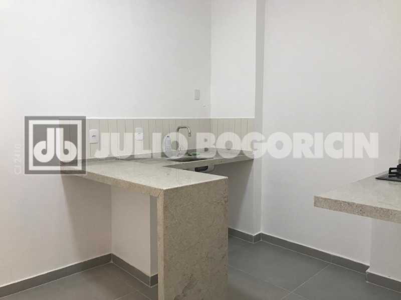 Conheça 16. do imóvel - Flamengo apartamento residencial conjugado vaga escritura reformado desocupado fundos portaria 24hs - JBF17025 - 16 16. - 16
