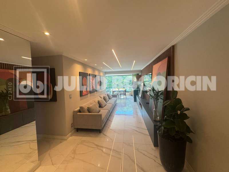 993d5a9d-3ed5-43ca-b645-95b2f9 - 12