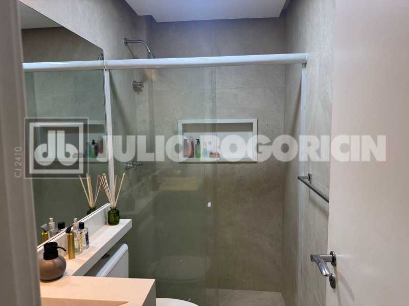 cc4f072c-6e54-498f-a1ef-83a8e8 - 24