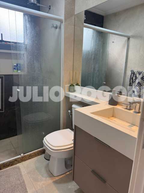 f27fcfd6-02a8-40d6-b2c7-11ddd7 - 29