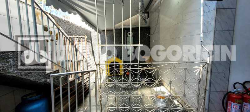 50d65526-8aa4-4846-b70a-dd29df - 20