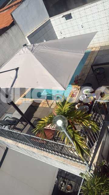 d8e3956a-45f8-404d-b14e-010df2 - 39