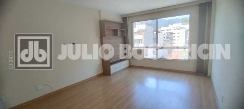 Conheça 2 do imóvel - Excelente apartamento, 3 quartos (1 suíte), dependências completas, vaga de garagem escriturada. Oportunidade!! - JBT305405 - 2 2 - 2
