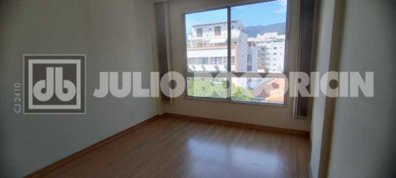 Conheça 9 do imóvel - Excelente apartamento, 3 quartos (1 suíte), dependências completas, vaga de garagem escriturada. Oportunidade!! - JBT305405 - 9 9 - 9
