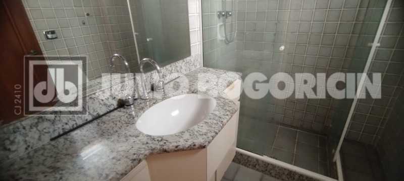 Conheça 19 do imóvel - Excelente apartamento, 3 quartos (1 suíte), dependências completas, vaga de garagem escriturada. Oportunidade!! - JBT305405 - 19 19 - 19