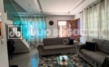 Imperdível - Julio Bogoricin Vende Casa Triplex 4 Quartos ( 1 Suíte ) Churrasqueira 2 Varandas Vargem Grande - JBRB695588