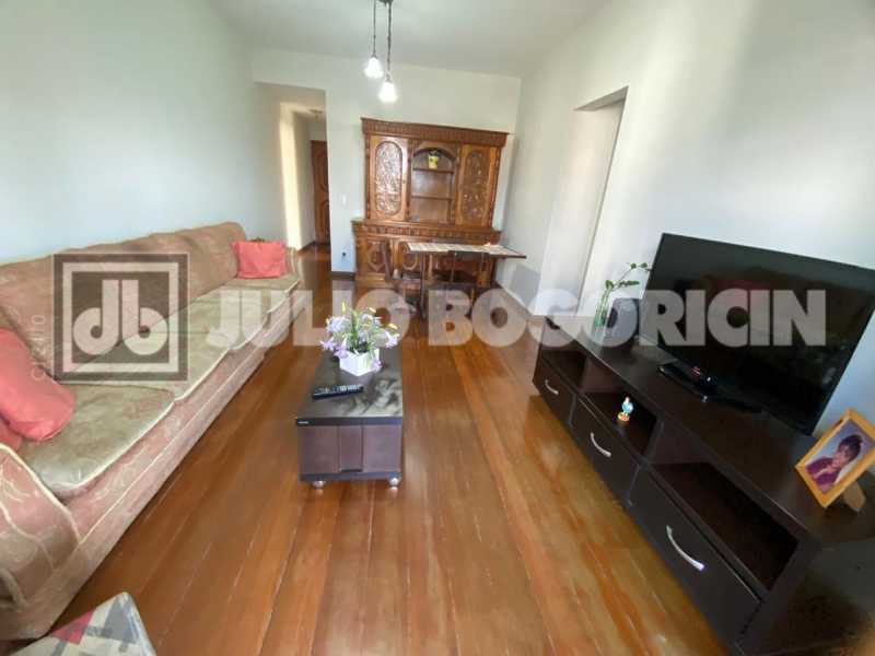 65b85db4-ea8e-4ba5-be9e-ad0002 - 3