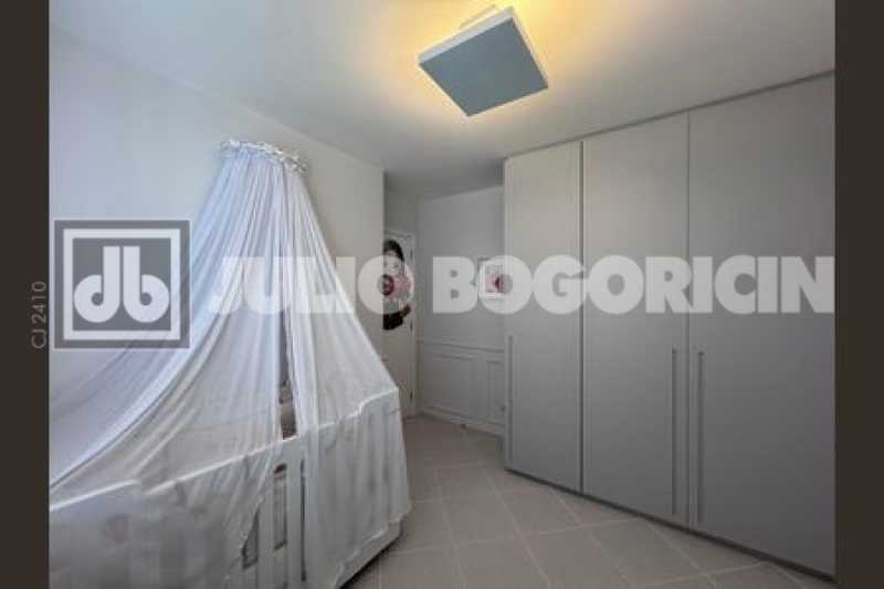 c8570895-0d97-4e40-9c15-223647 - 17