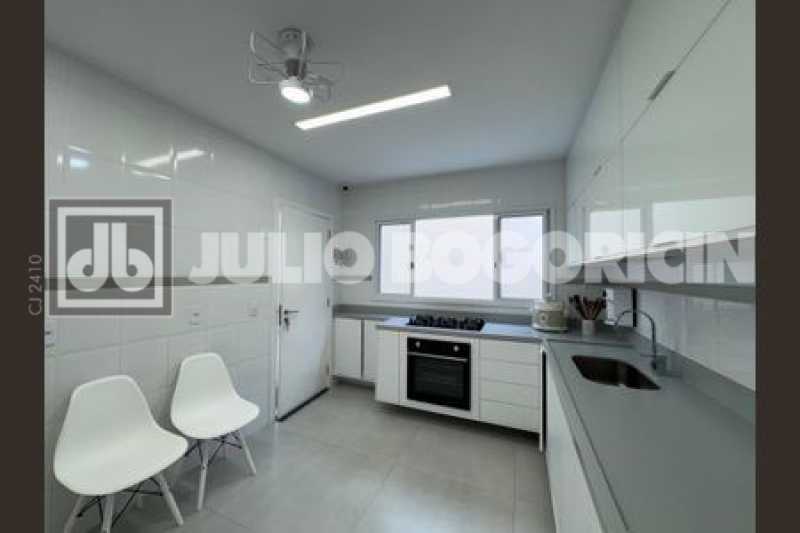 8d0ef64f-ca61-4e49-9798-570153 - 20