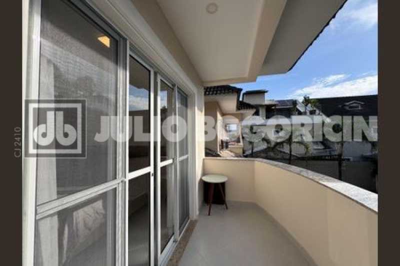 f70bd8bc-aab4-4751-a013-0a8262 - 23