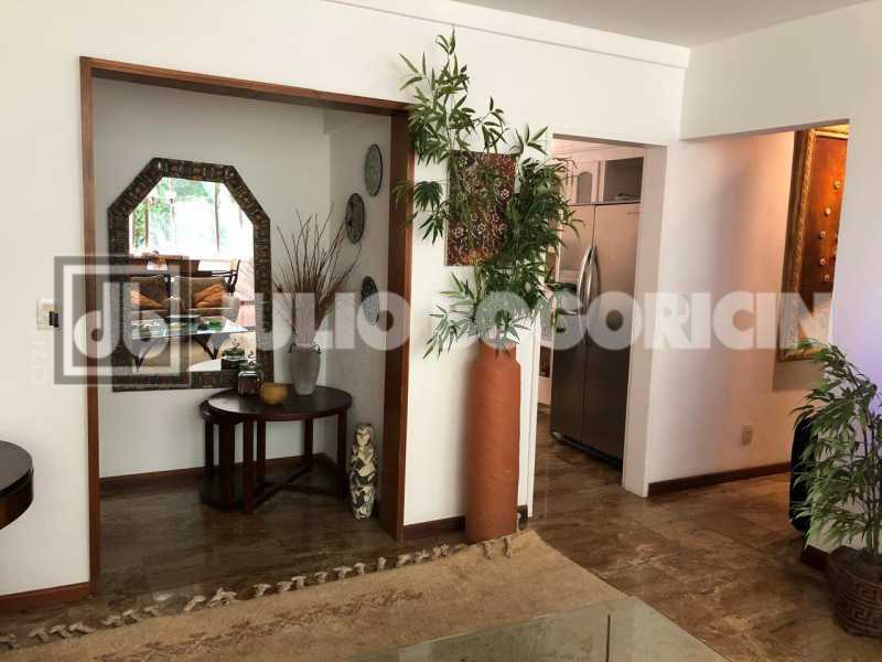Conheça 05gavea3quartossuitedeps1vagaj do imóvel - Vista para o verde - 3 Quartos - Suite - Dependências de serviço - 1vaga de garagem - JBIPA38162 - 5 05gavea3quartossuitedeps1vagaj - 5