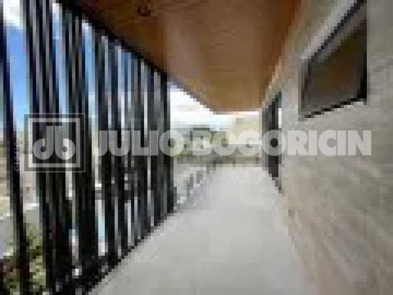 0900b658-16ae-454b-9eca-b5613d - 13