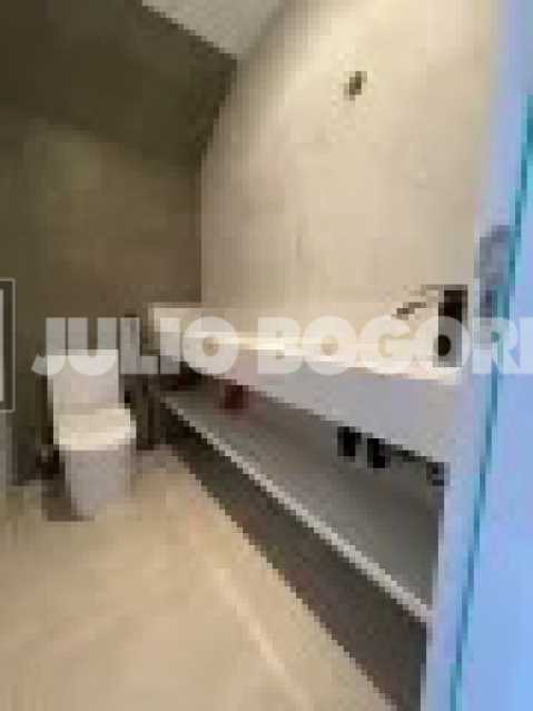 b049ff9b-985a-4f09-9cb4-6e4fe5 - 17