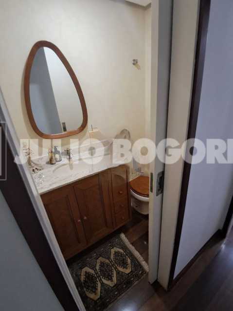 14d367a4-0bab-4770-9f6e-9d8f1b - 7