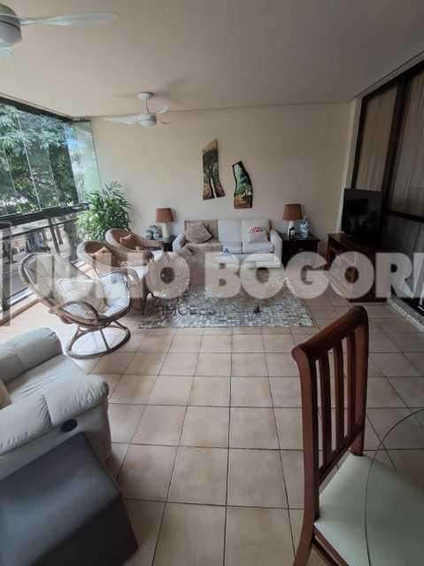 646f36ee-baa5-4a0d-88b7-7ebaa7 - 13