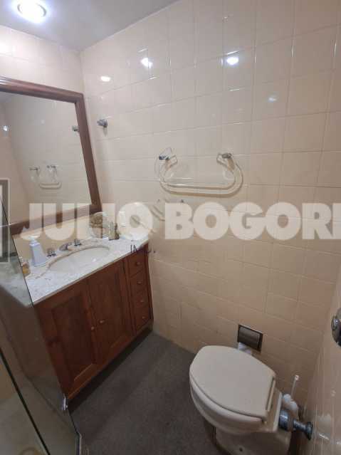 e1a8e142-a8c9-4d96-a9ca-1a1afc - 29